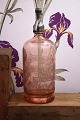 Dekorativ , smuk gammel fransk glas sifon i rosa farve ...