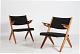 Dansk MøbeldesignPar lette easy chairsaf massiv eg og teak