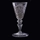 Glaspokal med kronet spejlmonogram og alliancevåben. Thürringen ca. år 1750. H: 19,5cm