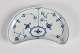 Royal CopenhagenMusselmalet RifletHalvmåneformet fad 154