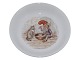 Royal Copenhagen JulAsiet med julenisse og kat 13,7 cm.