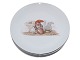 Bing & Grøndahl / Royal Copenhagen JulestelStor kagetallerken med julenisse der bager 18,2 cm.