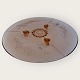 Pink glass dish on 3 feetDKK 250