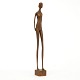 Otto P.-figur. Otto Pedersen, 1905-95, kvindefigur udført i træ. Signeret "Otto P". H: 47cm