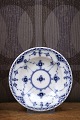 Royal Copenhagen Musselmalet Halvblonde , lille dyb tallerken. Dia.: 14cm. 1/569...