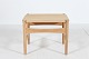 Hans J. WegnerSide- og lampebord af massiv egetræ