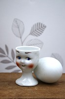 item no: Æggebægre nr.15