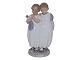 Royal Copenhagen figurTo piger med dukke
