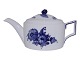 Blue Flower BraidedRare oval tea pot - large size - from 1898-1923