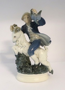 Figurines