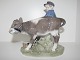 Royal Copenhagen FigurDreng med kalv