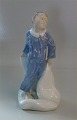 Royal Copenhagen figurine 2604 RC Boy with pillows Holger Christensen 17 x 9 cm