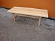 Hans Wegner sofa bord i egetræ istandsat 5000 m2 udstilling