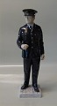 B&G figur B&G 2436 Politimand 30 cm