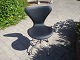 Arne jacobsen kontorstol i sort skind model 3107 fra først i 60 erne  5000 m2 udstilling