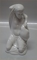 Kongelig Dansk 1857 Pige med gås 17 cm Michael Pedersen for Aluminia 4017-1253 ca.  1924