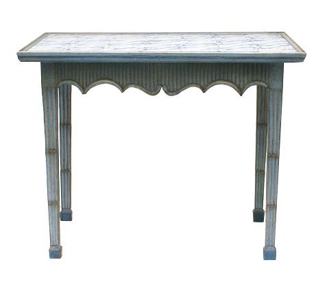 Blue decorated tile table. Plate with Dutch tiles. Manufactured in Denmark around 1780.