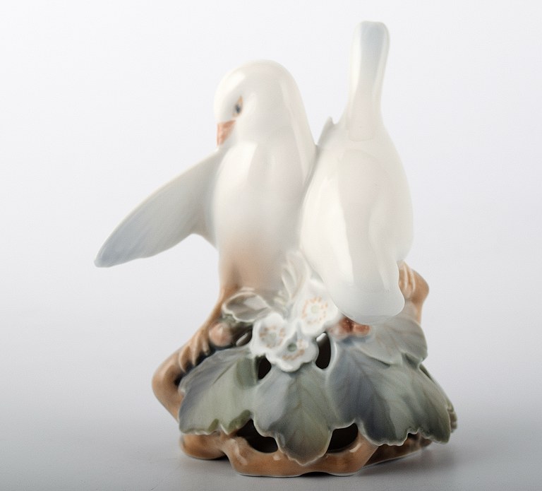 Royal Copenhagen Porcelain, birds, lovebirds, designed by Th.Madsen.