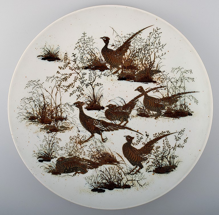 Nils Thorsson, Royal Copenhagen large earthenware/faience dish with pheasants # 1066/5371.