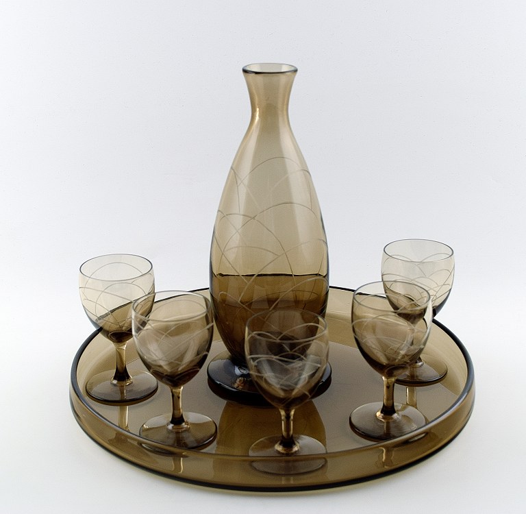 Daum, Nancy, Art deco barsæt, karaffel samt 5 glas på bakke.