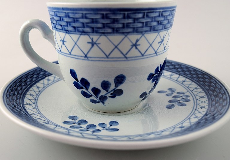 Small Tranquebar coffee cup from Aluminia. 2 sets.