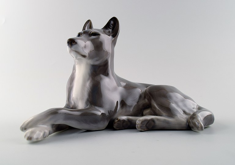 Sjælden Royal Copenhagen schæferhund nummer 2940.