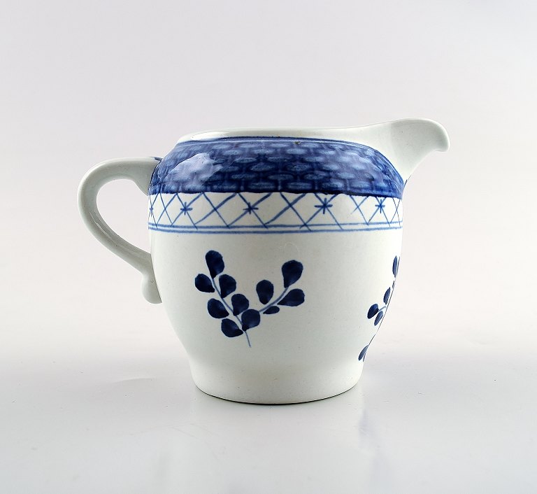 Blue Tranquebar Creamer 954Aluminia Tranquebar Blue, Aluminia / Royal Copenhagen faience.