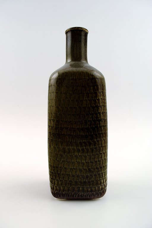 Stor Stig Lindberg (1916-1982), Gustavsberg Studio keramikvase. Glasur i brune nuancer, ca. 1960.