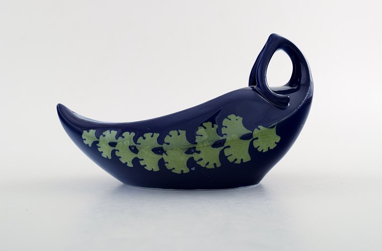 Royal Copenhagen art nouveau skål.Sjælden form.
