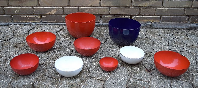 KAJ FRANCK, Finland.9 bowls, enamelled metal, Finel, Finland, 1950s.