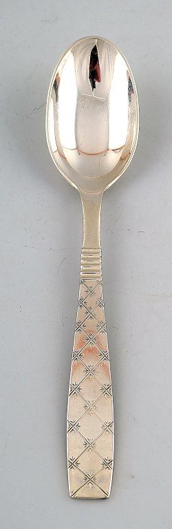 Jens H. Quistgaard 1919-2008. Stjerne. Bestik af sølvplet. 2 dessertskeer.