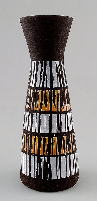 Strehla retro keramik vase. Håndmalet.