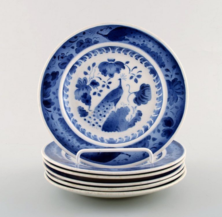 Peacock from Copenhagen faience / Aluminia.Flat plate in earthenware. 6 pieces in stock.