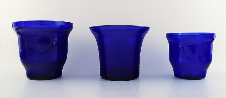Tre retro Lyngby kunstglas vaser i blåt.