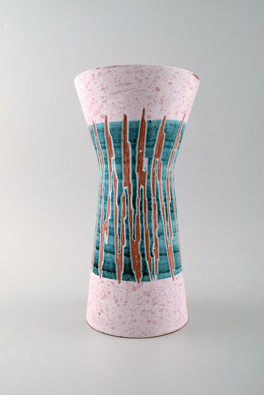 CHARLES VOLTZ for VALLAURIS vase in stoneware.