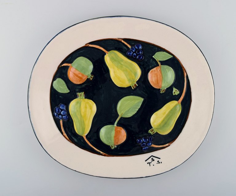 TIMO SARVIMÄKI for Designhuset. Stort fad med frugter.