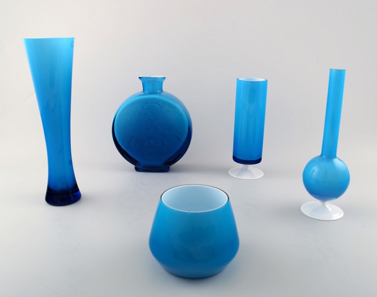 Collection of Swedish art glass, 5 turquoise vases in modern design.