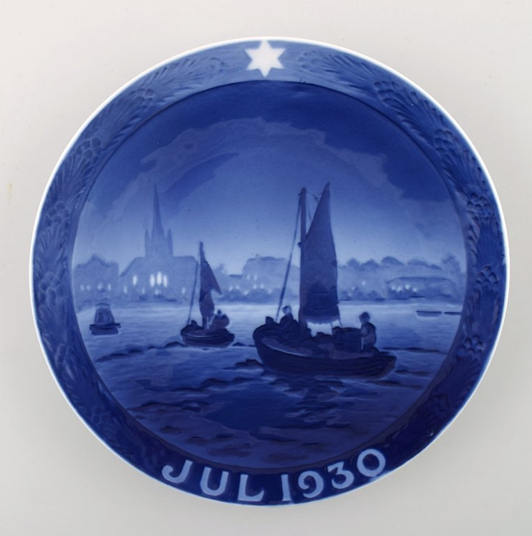 Royal Copenhagen, Kgl. Juleplatte fra 1930.