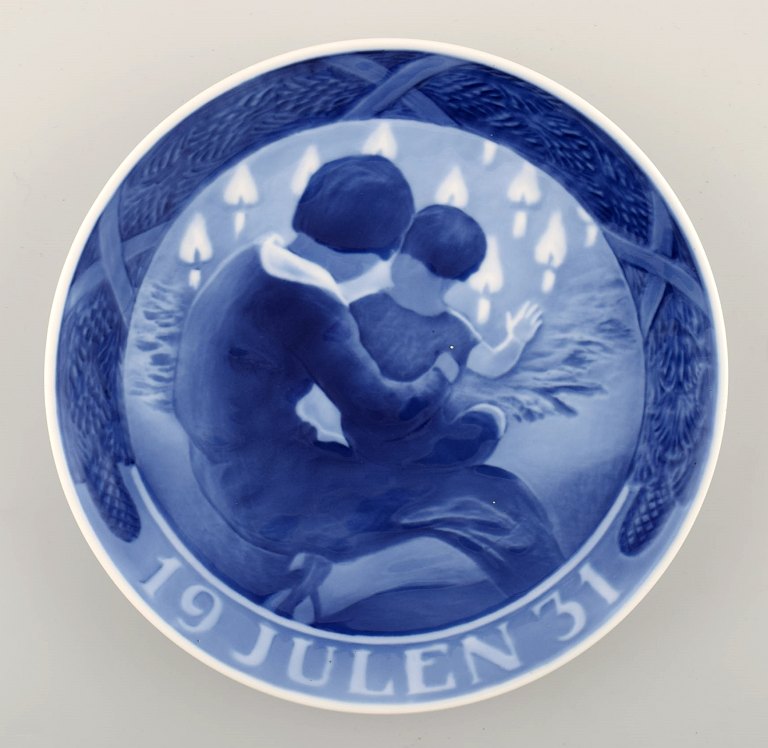 Royal Copenhagen, Christmas plate from 1931.