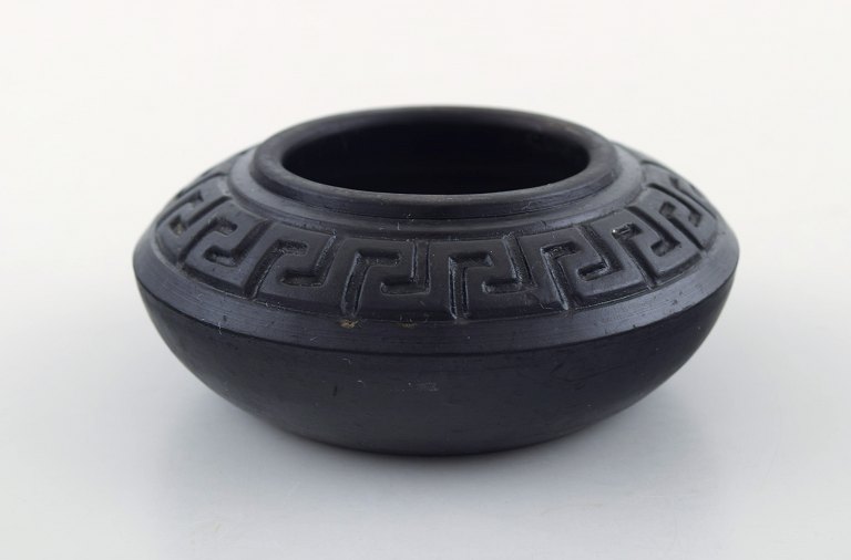 Hjorth terracotta jar.
