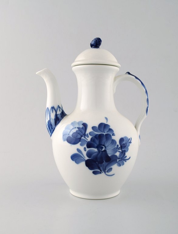 Royal Copenhagen Blue Flower Braided 10/8034 coffee pot.