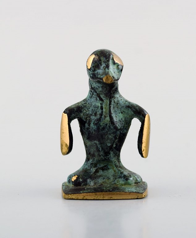 Walter Bosse, Austrian artist and designer (b. 1904, 1974) for Herta Baller. Bird in bronze. 1950