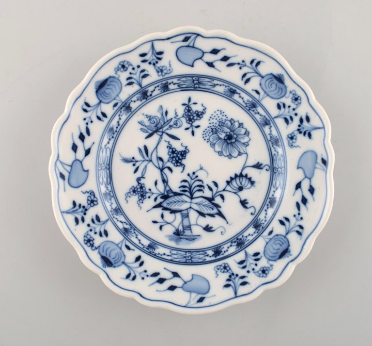 Stadt Meissen løgmønstret. Tallerken. Midt 1900-tallet. 