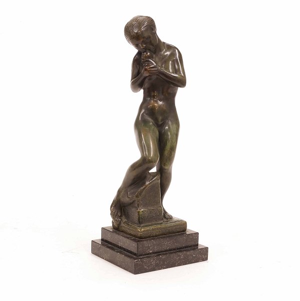 Kai Nielsen, 1882-1924: Skulptur af patineret  bronze på marmorsokkel. Signeret. H: 34cm