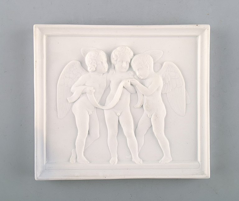 Royal Copenhagen after Thorvaldsen. Antique rare biscuit plaque. Three angel boys. 1870