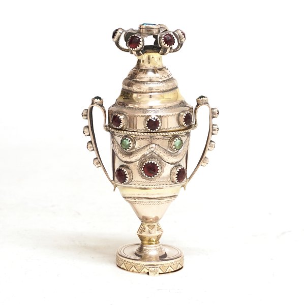 A mid 19th century silver vinaigrette by Thomas Jensen, Aabenraa, Denmark, 1851-53. H: 12,5cm