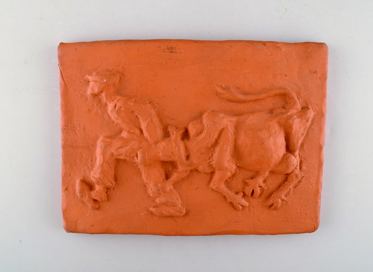 Kloster, Ystad vægplakette i terracotta. Koen drives hjem. Svensk design, 1960