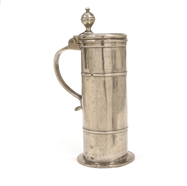 D. H. Tiedemann, Lübeck: Stor tinstob. Dateret 1840.H: 32,5cm