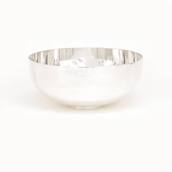 Piet Hein for Georg Jensen: Sølvskål i sterlingsølv. #1145C. H: 5,6cm. D: 13cm. V: 248gr