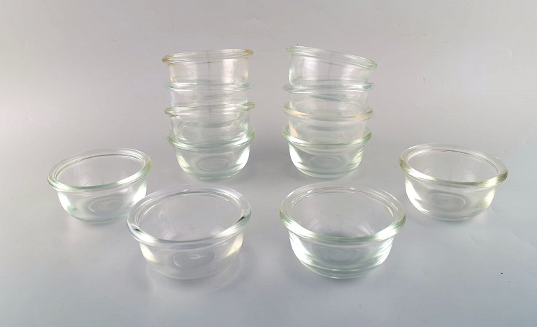 Kaj Franck for Nuutajärvi. 12 Luna skaldyrsskåle / skylleskåle i klart kunstglas. 1970